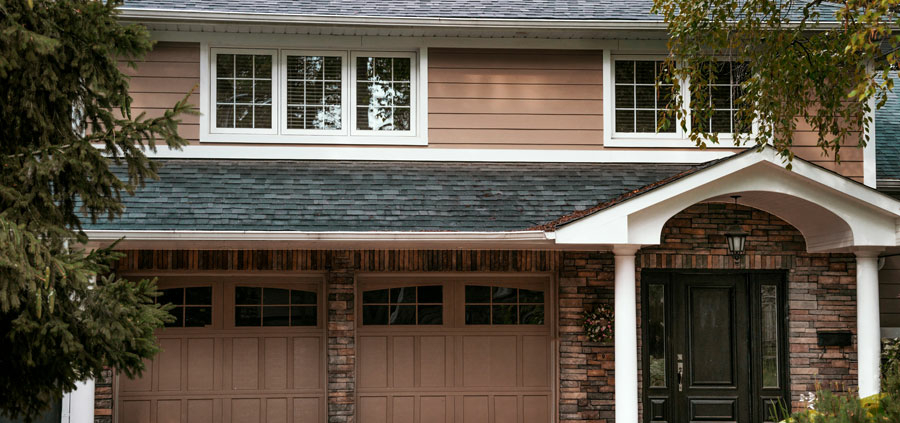 House with a Garage